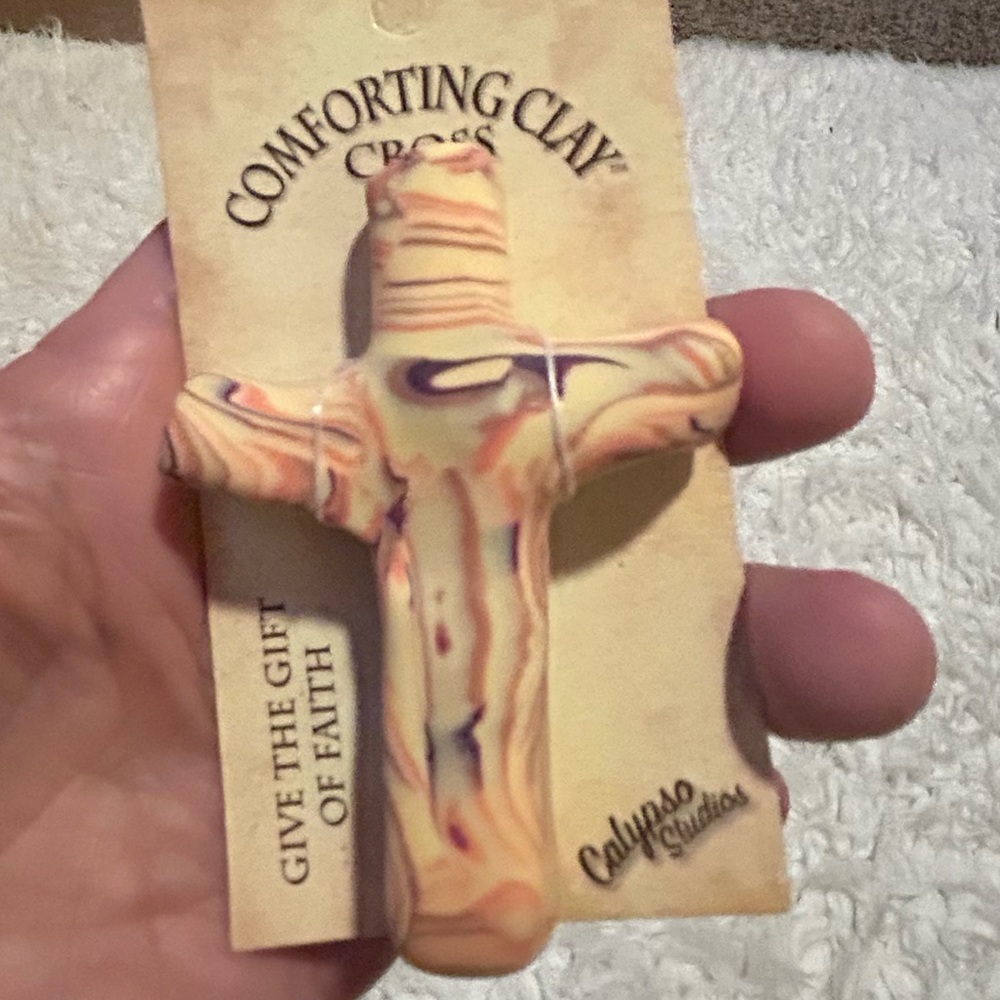 Calypso Studios comforting clay cross, new